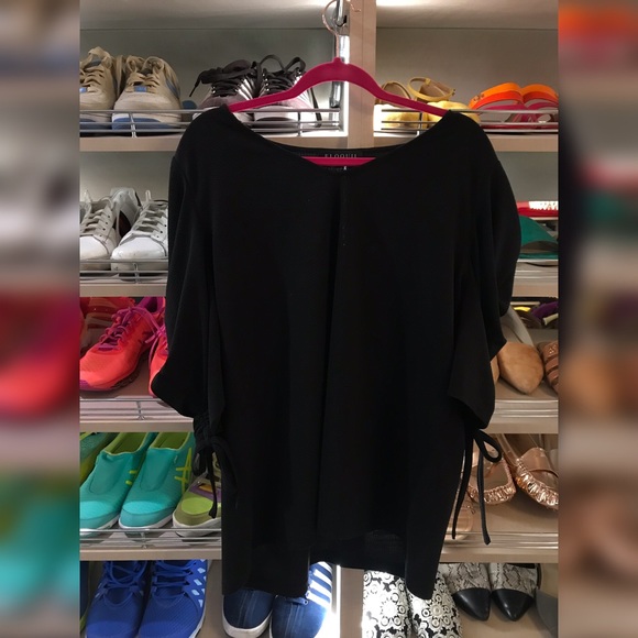 Eloquii Tops - Eloquii Black Blouson Sleeve Top Eloquii Tops - Eloquii Black Blouson Sleeve Top